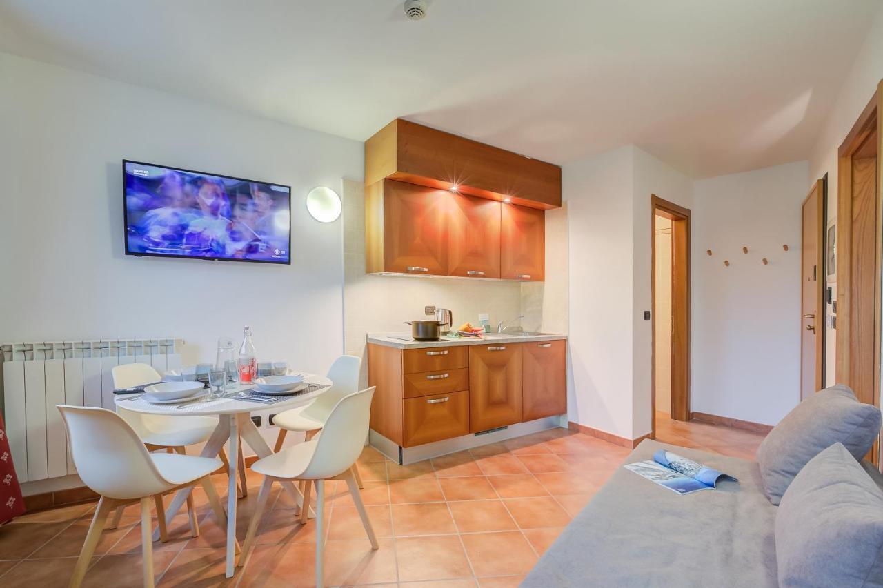 L' Aquila Campo Smith On The Ski Slopes - Happy Rentals Бардонечия Екстериор снимка